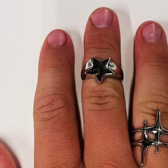 Vintage y2k style silver ring - Picture 5 of 5